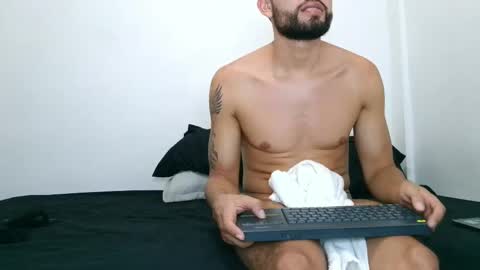 Dave y Salvatore online show from April 18, 4:44 pm