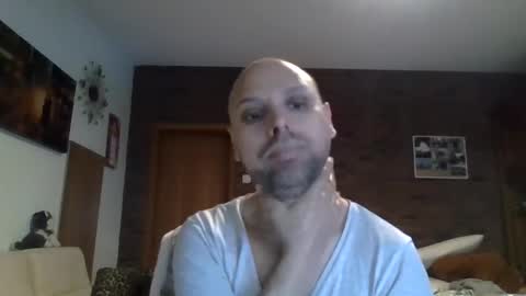 Snapshot of david2581921993 chatting on January 7, 7:55 am david2581921993 online show from January 7, 7:55 am