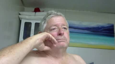 david290356 online show from April 22, 11:34 am