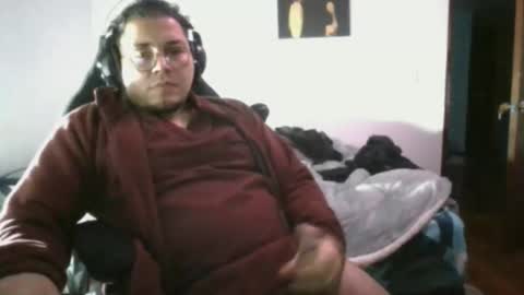 Snapshot of david495879 chatting on November 17, 5:13 am alexander online show from November 17, 5:13 am