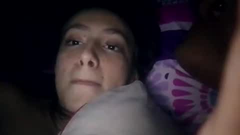 Snapshot of david_20041976 chatting on December 14, 2:45 am david_20041976 online show from December 14, 2:45 am