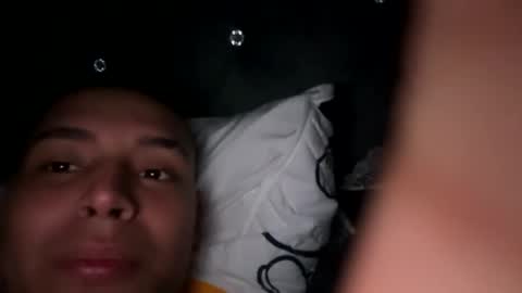 Snapshot of david_20041976 chatting on January 8, 3:40 am david_20041976 online show from January 8, 3:40 am