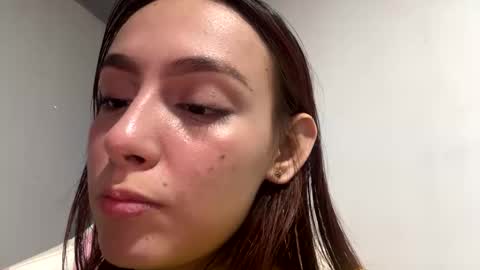 Snapshot of david_20041976 chatting on January 20, 5:04 am david_20041976 online show from January 20, 5:04 am