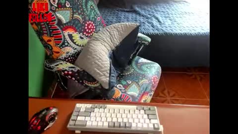 Snapshot of david_2789 chatting on February 7, 6:44 pm David online show from February 7, 6:44 pm