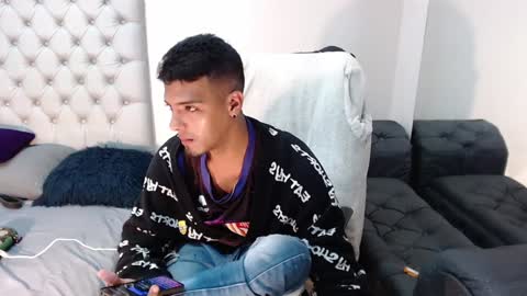 david_bandercock online show from January 6, 9:30 am