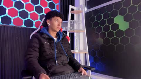 David online show from April 4, 12:24 pm