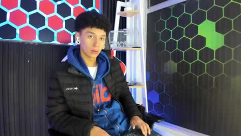 David online show from April 21, 12:33 pm