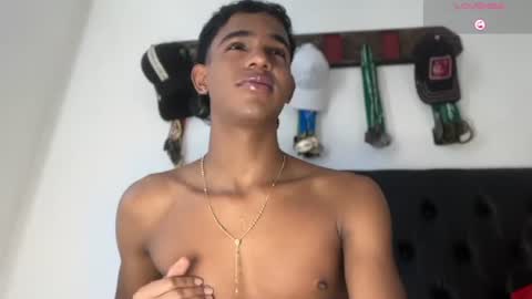 david_hot44 online show from August 6, 1:35 pm