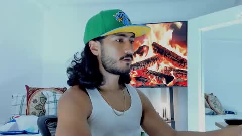 Hey im David that loves to explore and speak their fantasies. Very open talktative and nice. Feel free to chat with me online show from January 10, 2:02 am