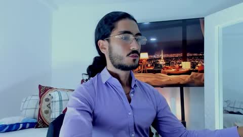 Hey im David that loves to explore and speak their fantasies. Very open talktative and nice. Feel free to chat with me online show from January 17, 2:27 am