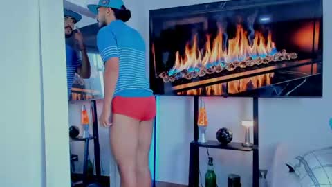 Hey im David that loves to explore and speak their fantasies. Very open talktative and nice. Feel free to chat with me online show from July 11, 1:03 pm