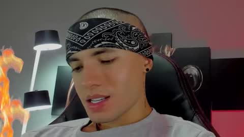 David Jons online show from January 20, 1:07 am