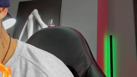 David Jons online show from October 2, 12:01 pm