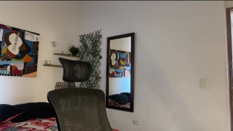 Snapshot of david_muller_ chatting on May 1, 7:51 pm David online show from May 1, 7:51 pm