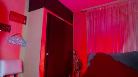 Snapshot of david_neill chatting on February 12, 6:08 am David Neill online show from February 12, 6:08 am