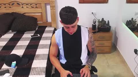 luis online show from November 18, 7:13 am