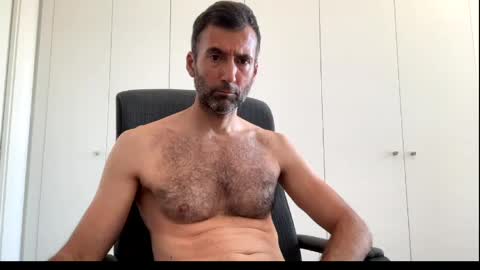 Snapshot of david_spanish chatting on May 25, 9:04 am David Cock online show from May 25, 9:04 am