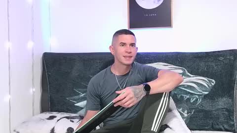 Snapshot of david_stark_1 chatting on December 18, 8:57 pm -- David Stark -- online show from December 18, 8:57 pm