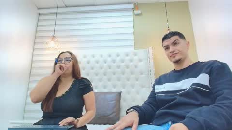 david_victoriaa online show from December 19, 1:07 pm