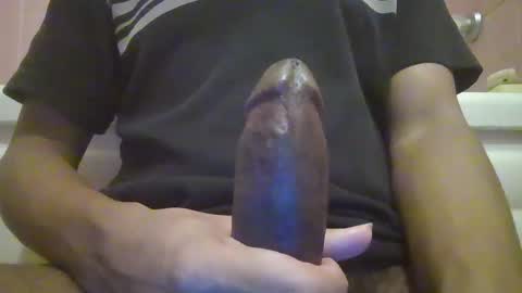 Snapshot of davidbigdick24 chatting on December 3, 6:28 pm David online show from December 3, 6:28 pm