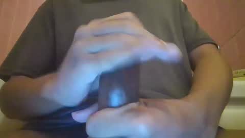 Snapshot of davidbigdick24 chatting on December 10, 7:32 pm David online show from December 10, 7:32 pm