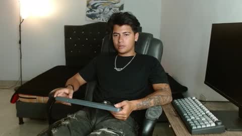 David Bless online show from February 19, 1:01 am