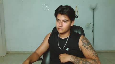 Snapshot of davidbless chatting on May 31, 12:52 am David Bless online show from May 31, 12:52 am