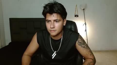 Snapshot of davidbless chatting on June 11, 2:53 am David Bless online show from June 11, 2:53 am
