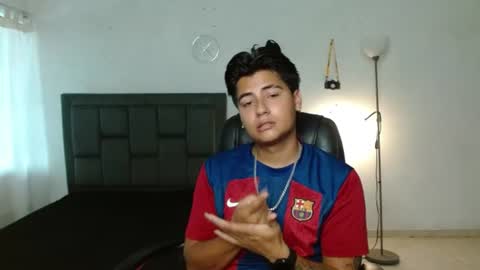 Snapshot of davidbless chatting on June 13, 4:27 pm David Bless online show from June 13, 4:27 pm