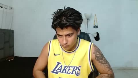 Snapshot of davidbless chatting on July 5, 11:01 pm David Bless online show from July 5, 11:01 pm