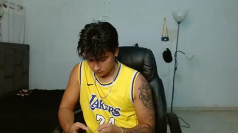 Snapshot of davidbless chatting on July 12, 2:35 am David Bless online show from July 12, 2:35 am