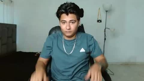 Snapshot of davidbless chatting on July 12, 10:23 pm David Bless online show from July 12, 10:23 pm