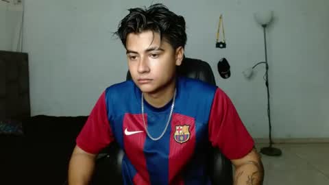 Snapshot of davidbless chatting on July 19, 11:19 pm David Bless online show from July 19, 11:19 pm