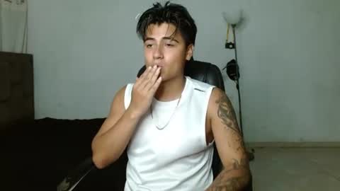 Snapshot of davidbless chatting on July 28, 12:40 am David Bless online show from July 28, 12:40 am