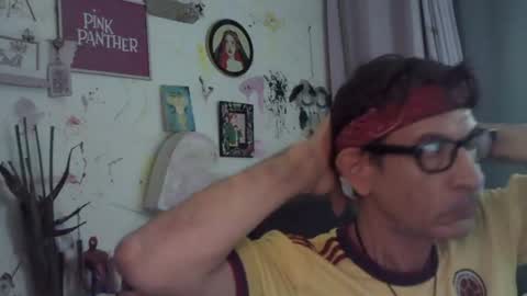 Snapshot of davidhumbee chatting on June 19, 1:21 am David Lucky 13 online show from June 19, 1:21 am