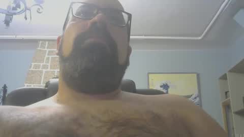 Snapshot of davidmax245 chatting on January 18, 12:36 am davidmax245 online show from January 18, 12:36 am