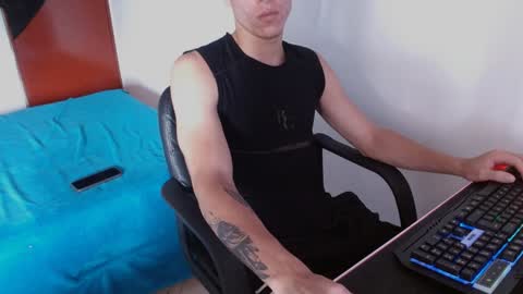 davidsalazar33 online show from January 5, 6:35 pm