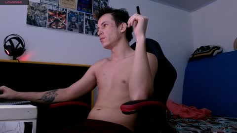 davidsalazar33 online show from March 29, 7:25 pm