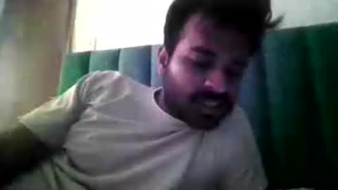 Snapshot of davidvishu975 chatting on June 20, 12:41 pm Dude97 online show from June 20, 12:41 pm
