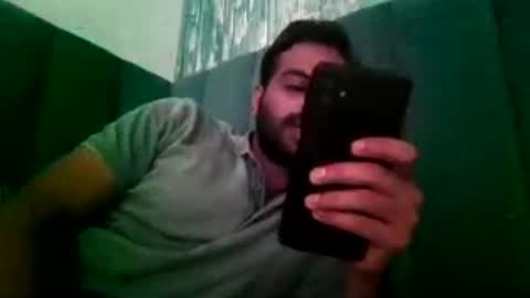 Snapshot of davidvishu975 chatting on June 24, 9:41 am Dude97 online show from June 24, 9:41 am