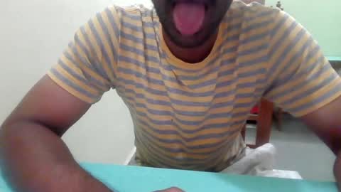 Snapshot of davidvishu975 chatting on July 18, 5:17 pm Dude97 online show from July 18, 5:17 pm
