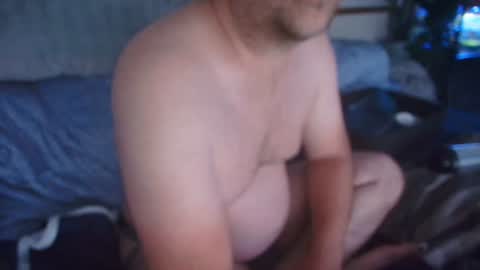 Snapshot of davidwaynelinn chatting on August 6, 7:21 am David online show from August 6, 7:21 am