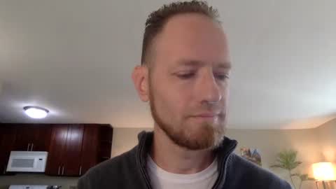 Snapshot of davidwilcox1982 chatting on October 16, 4:52 pm Dave online show from October 16, 4:52 pm