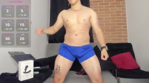 davidx_x21 online show from October 1, 7:03 am