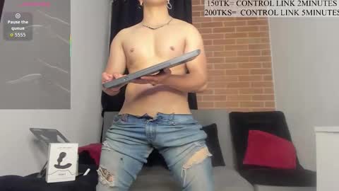 davidx_x21 online show from November 19, 8:03 am