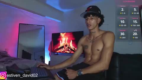 Snapshot of davidxxx02 chatting on September 18, 3:41 am Estiven online show from September 18, 3:41 am