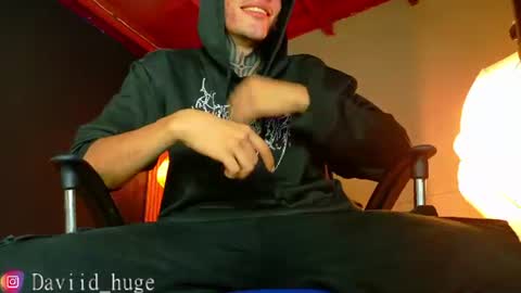 daviid_huge online show from August 2, 3:16 am