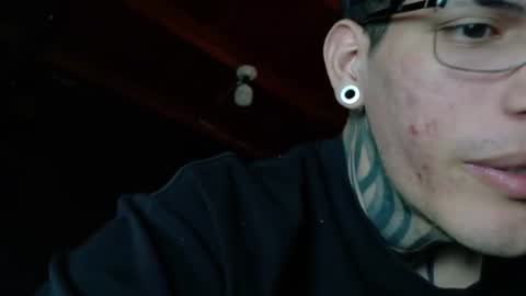 daviid_huge online show from August 8, 2:25 am