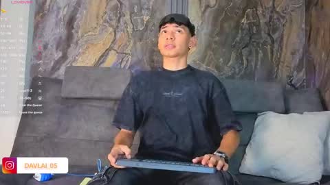 David online show from April 18, 8:09 pm