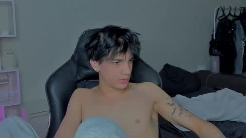 davis online show from December 17, 3:28 am